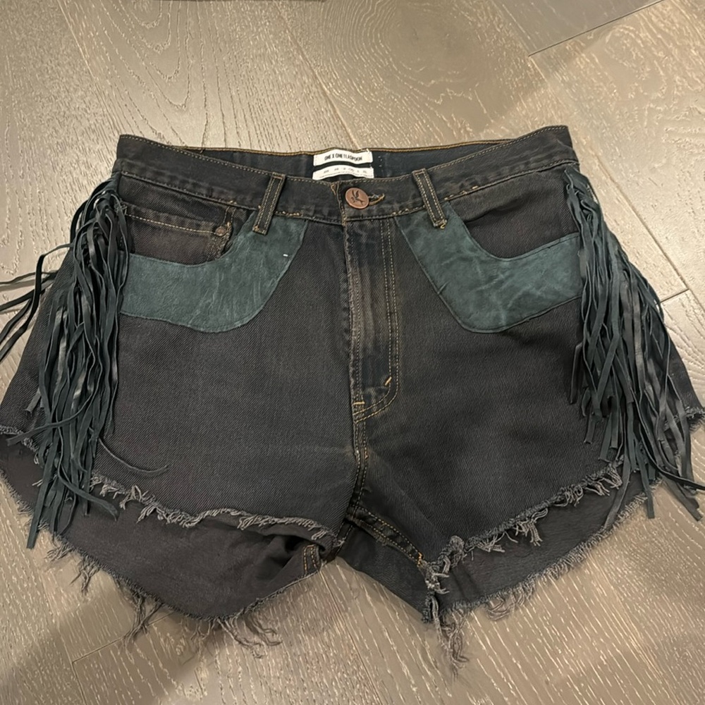 ONE X ONETEASPOON Black Jean Shorts w/ Fringe sides